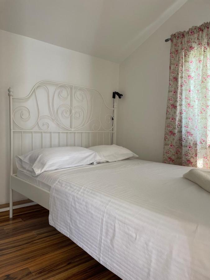 Jovana Apartment